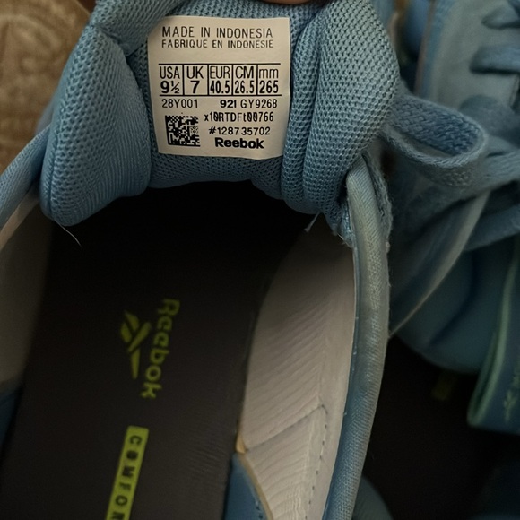 REEBOK SNEAKERS SZ 9.5 - Picture 6 of 6